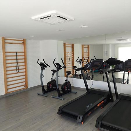 Bajo Con Jardin En Primera Linea De Playa Apartment Malaga Ngoại thất bức ảnh